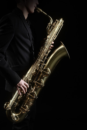Bestand:Saxofonist42770445 s.jpg